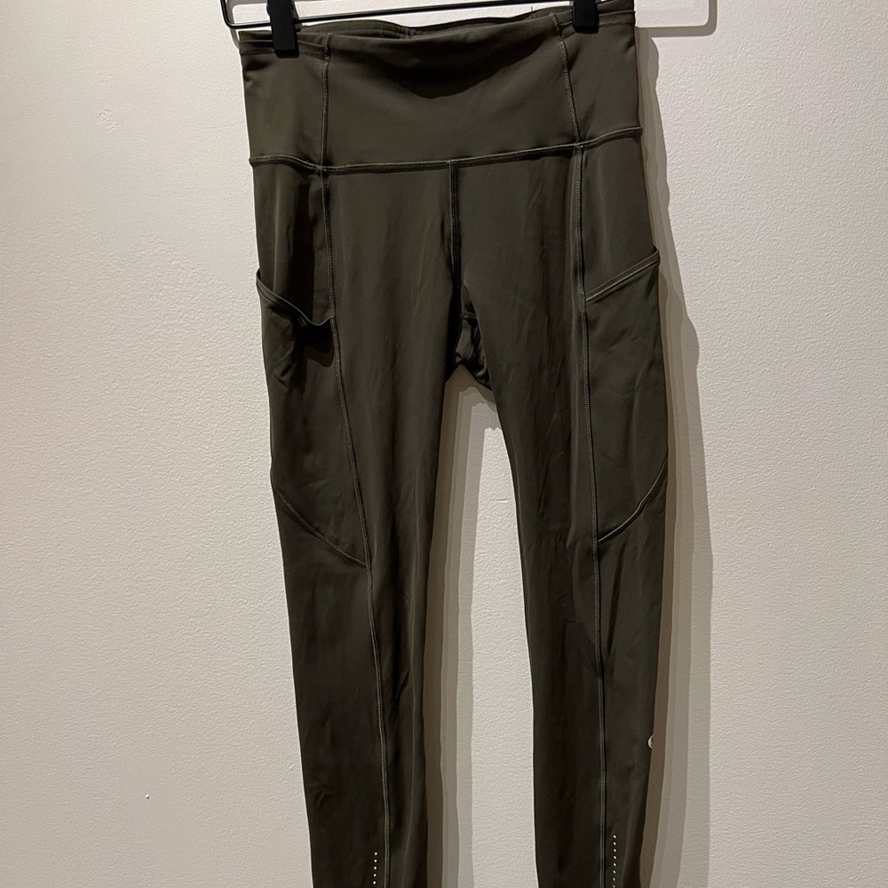 Lululemon Green Fast and Free 28” Size 4